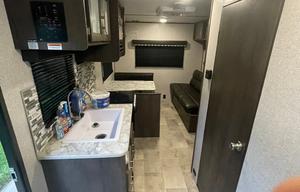 2020 Dutchmen RV Coleman Lantern LT Series 202RDWE
