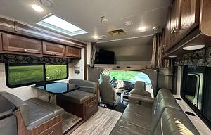 2018 Forest River RV Sunseeker LE 3250DSLE Ford