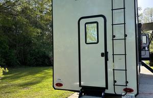 * Your Home Away From Home 2b/2b * Delivery Only *