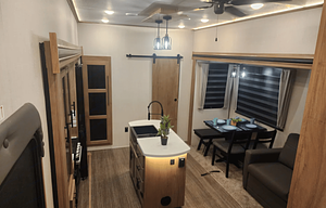Fortress – Luxury Command Center for Large Groups