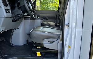 2023 Forest River RV Sunseeker Classic 3050S Ford RV rental photo 6