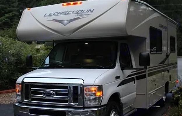 2022 Coachmen RV Leprechaun 210RS Ford 350