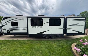 The Meramec – Outdoor Escape Camper