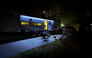 Modern Fifth Wheel – Your Home on the Road