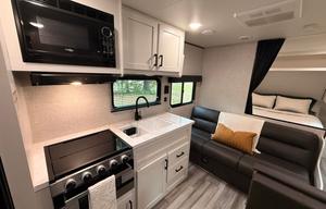 2024 Jay Flight | Sleeps 8 | Delivery Available