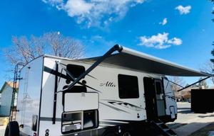 2022 EAST TO WEST Alta 2100MBH