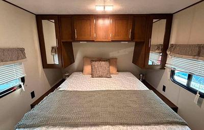 2019 Prime Time RV Avenger ATI 27DBS RV rental photo 2