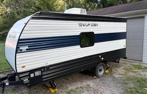 2024 Forest River RV Cherokee Wolf Den 16EV RV rental photo 3