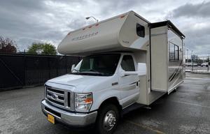 MIRA - 2017 Winnebago Minnie Winnie 31H