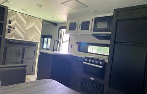 2022 KZ Sportsmen SE 261BHKSE RV rental photo 18