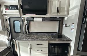 Luxury Compact RV- Easy to Drive, Road Trip Ready