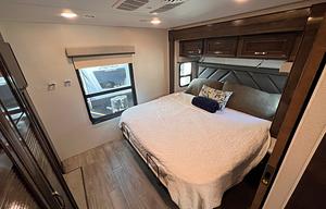 2023 Entegra Coach Accolade XL 37L
