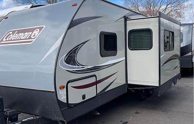 2019 Dutchmen RV Coleman Light 2405BH