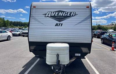 2019 Prime Time RV Avenger ATI 27DBS RV rental photo 3
