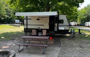 2019 Coachmen RV Clipper Cadet 17CBH