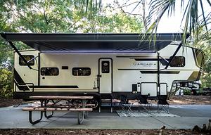 Brand NEW 2026 Luxury Camper Near Disney World!