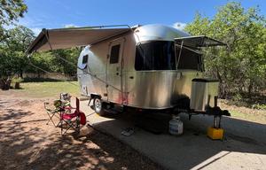 The silver bullet -EZtow, sleeps4, couples retreat