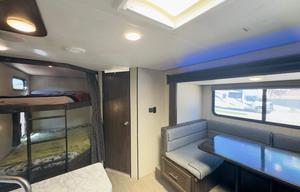 New RV. Sleeps 9! Unlimited Miles! Generator.