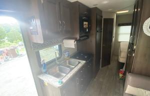 2019 Redhawk 22J RV rental photo 5