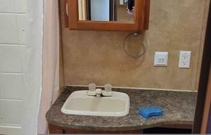 25' JAY FLIGHT SLEEPS 6 COMES FULLY STOCKED