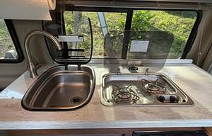 The Cozy Cruiser-Pet Friendly!