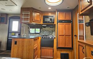 Wonder Wagon - 2017 Starcraft Autumn Ridge 245DS