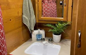 Camp in vintage luxury