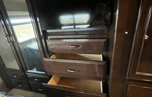 'Quinn' 2018 Thor Motor Coach Quantum WS31