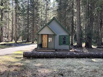  Rental cabin at Box Canyon, Willamette National Forest