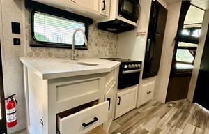2024 BRAND NEW! Jayco Jay Flight 235MBH