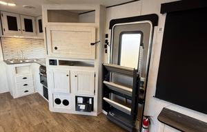 2022 Trail Runner 255RL (6402)