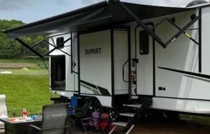 2022 CrossRoads RV Sunset Trail SS331BH RV rental photo 11