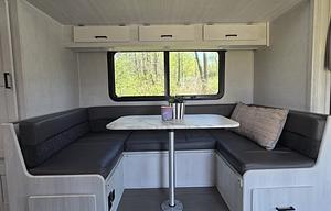 2023 EAST TO WEST Entrada M-Class 24FM