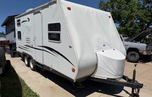 2006 Keystone RV Zeppelin Z192