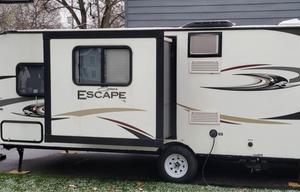 2014 Spree E196S RV rental photo 3
