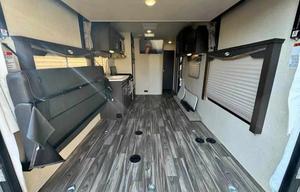 2018 Clean-Forest River RV Stealth FQ2313