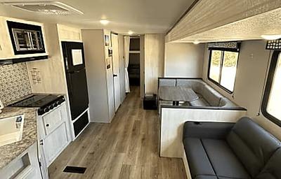 "Texas Triple Chill" Coachmen Shasta 530QB