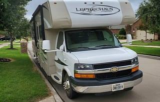Sleeps 10! 2 AC Units & Dual Battery.