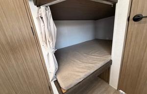 Waymaker Wild Bud - Spacious Family Bunkhouse