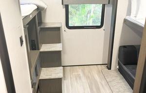2022 Cruiser MPG Ultra Light King Bed Private Bunk