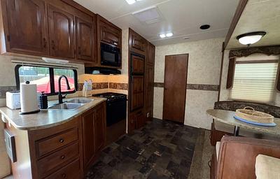 Campers 4 Glampers Coachmen 5th wheel