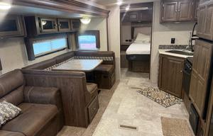 2018 Rockwood Ultra Lite 2706WS RV rental photo 7
