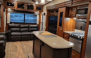 Eagle – Your Family's Private Luxury Lodge