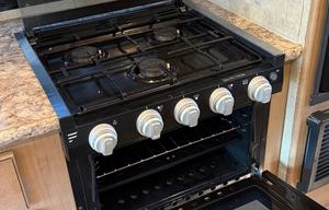 Fully stocked Big Bertha 24ft with solar
