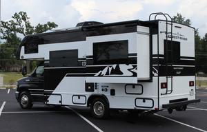Cozy 23' Class C Motorhome | Sleeps 5