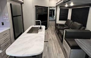 5th wheel bunkhouse