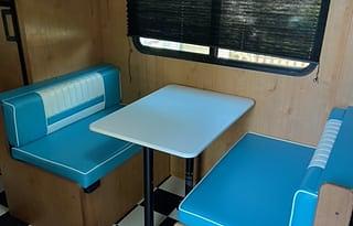 Beautiful Retro inspired 190BH