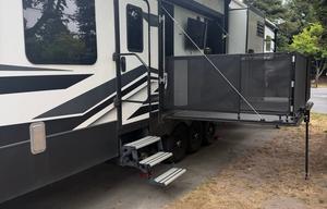 2021 Keystone RV Raptor 429