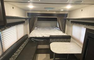 2018 Starcraft Launch Outfitter 7 19BHS