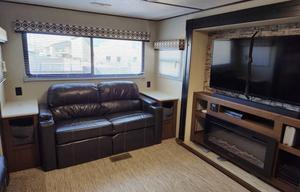 2019 Prime Time RV Avenger ATI 28REI RV rental photo 6